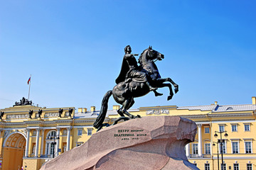 Fototapeta na wymiar Monument to Peter I in St. Petersburg
