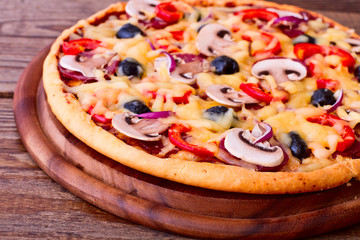  Pizza with tomato, salami and olives