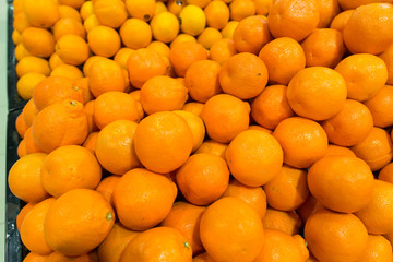 Citrus fruit on the supermarket stall