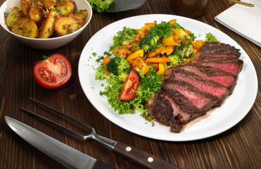Entrecote double mit Gemüse