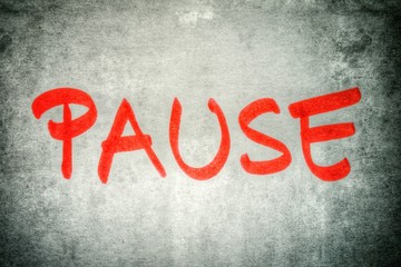Pause...