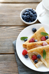 crepes with blueberries and raspberries