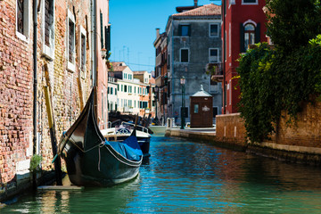 Fototapeta na wymiar Venice canal