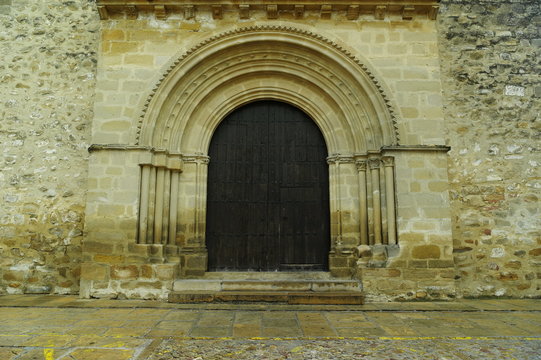 puerta gotico baza