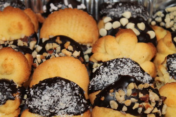 Frollini con ganache al cioccolato