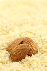 アーモンド