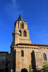 Fototapeta na wymiar Clocher de l'église de Saint-Junien.(Haute-Vienne)