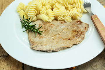 steak et pâtes