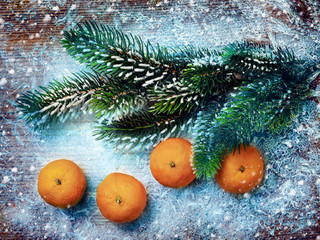 Fototapeta na wymiar Christmas decorations, mandarines