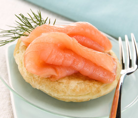 Saumon sur blinis