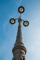 Lampione singolo, lanterna, illuminazione pubblica