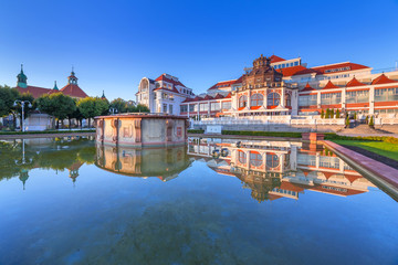 Baltic architecture of Sopot reflected in the fountain, Poland - obrazy, fototapety, plakaty