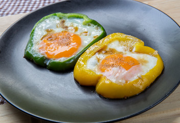 breakfast, fried egg in sweet pepper