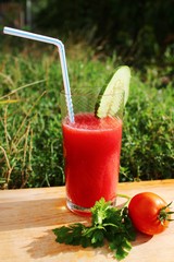 Томатный фреш в виде коктейля
