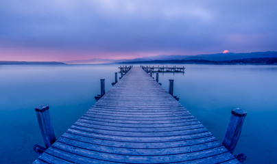 Obraz premium Blaue Stunde am See