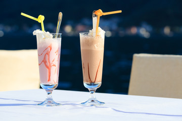 Cocktails against the sea
