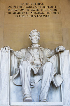 Abraham Lincoln statue, Lincoln memorial in Washington.