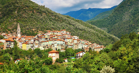 Fototapeta na wymiar pictorial hill top villages of Italy in Liguria
