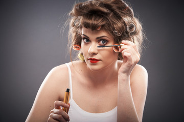 Obraz premium Woman portrait with curler hair