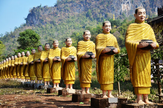Buddha image statue Burma Style at Sao Roi Ton Temple
