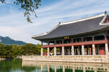 Fototapeta premium Gyeonghoeru Pavilion