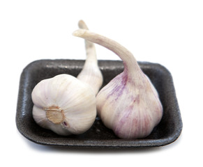 barquette de gousses d'ail frais