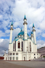 Fototapeta na wymiar The Kul Sharif mosque in Kazan