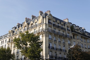 Obraz na płótnie Canvas Immeuble ancien à Paris