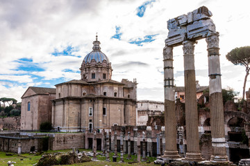 Fototapeta na wymiar Roman ruins in Rome.