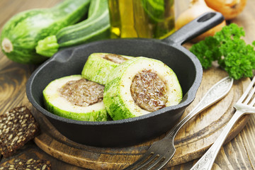 Zucchini with meat