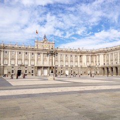 Fototapeta na wymiar Königspalast Madrid