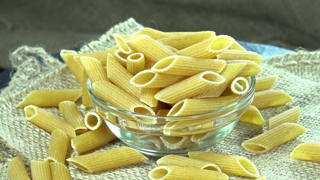 Wholemeal Penne (loopable)