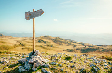 mountain sign post