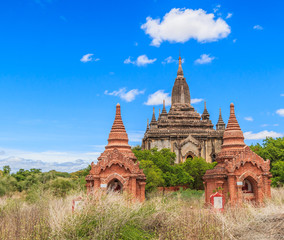 Ancient pagodas in Old Bagan, Bagan-Nyaung U, Myanmar