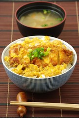 カツ丼定食