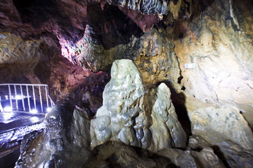 온달동굴