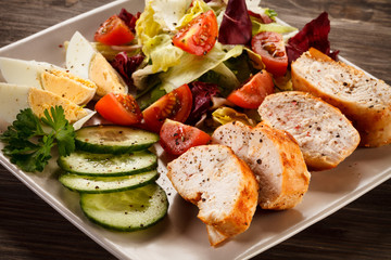 Roast chicken fillet and vegetables