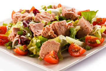 Tuna and vegetable salad