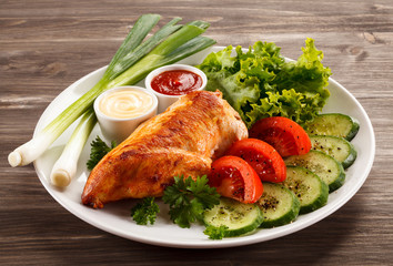 Roast chicken fillet and vegetables