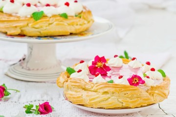 tart  with cottage cheese, cowberry and cream