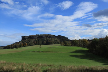 Blick zum Pfaffenstein in der S&auml;chs. Schweiz