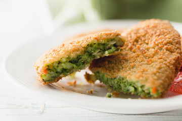 Spinach croquettes with cheese and spices
