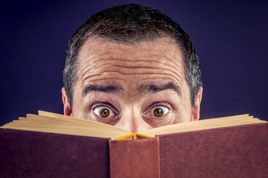 Ein Buch lesen