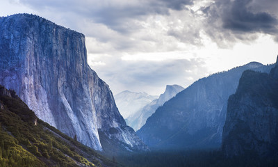 Fototapeta na wymiar El Capitan, Yosemite national park, California, usa
