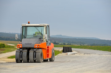 Radwalze bei Neubau einer Straße