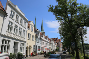 Fototapeta premium Wohnstrasse in Lübeck