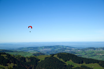 Gleitschirmflieger - Ebenalp - Alpstein - Schweiz