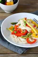 Chinese noodles with vegetables