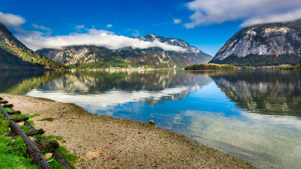 Fototapeta na wymiar Mountain lake in Alps