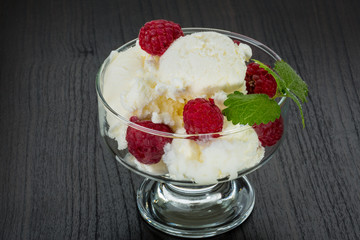 Ice cream with raspberry
